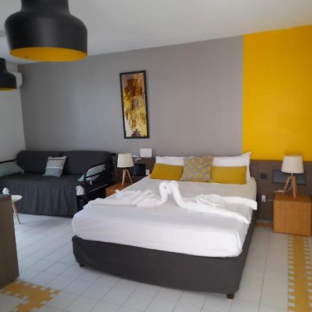 Studio 25 M Manganao Joela 4 Personnes Avec Machine A Laver (Adults Only) Сен-Франсуа Экстерьер фото